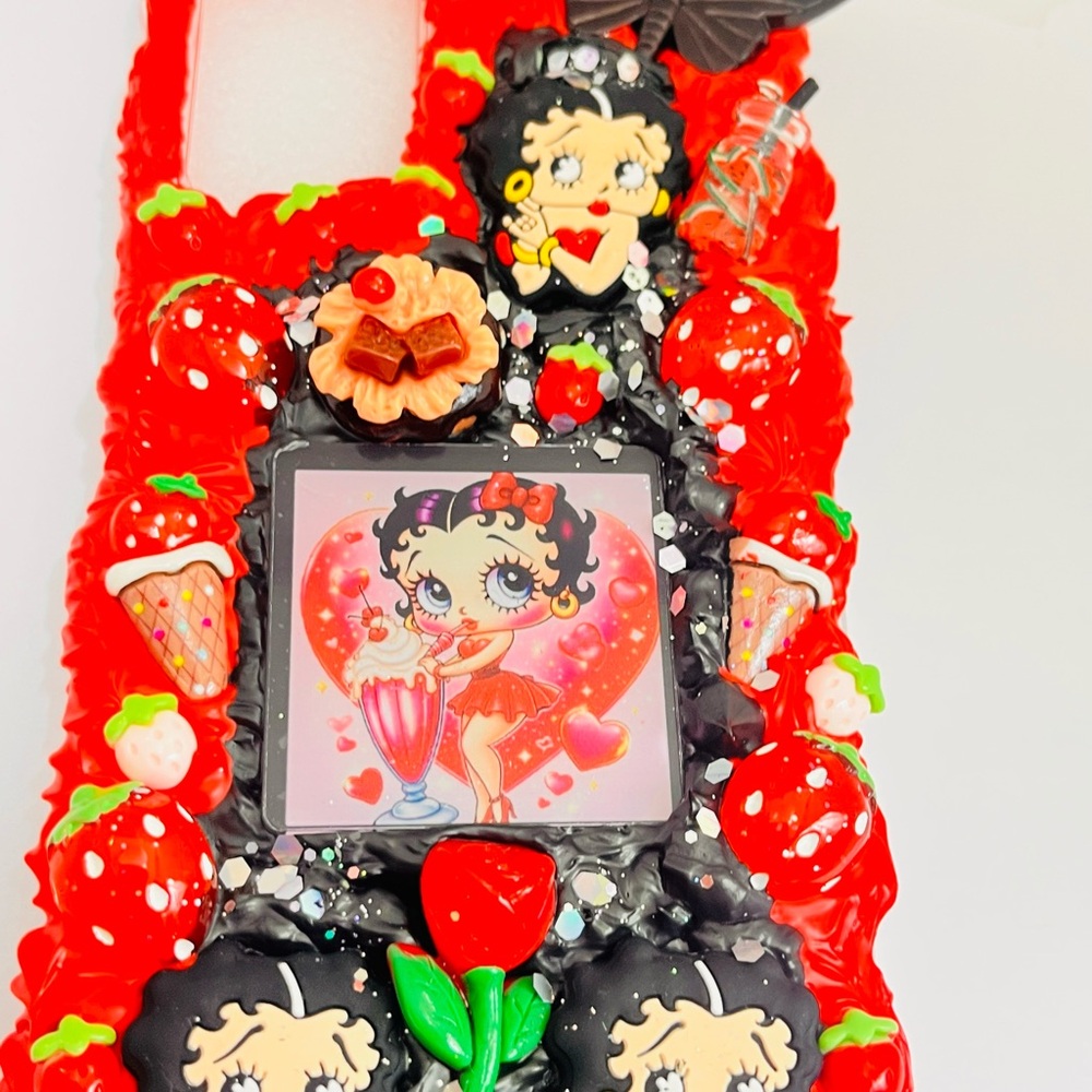 Handmade Red Decorative Betty Boop Phone Case - Fashionable Protective Cover - Picture 6 of 7
